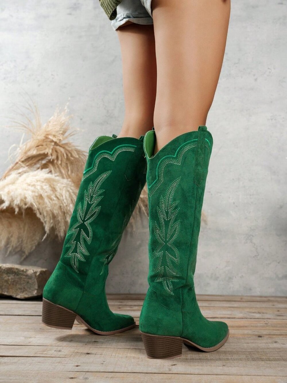 Green Western Women's faux Suede Embroidered Block heel knee high Cowboy Boots - Picture 4 of 5